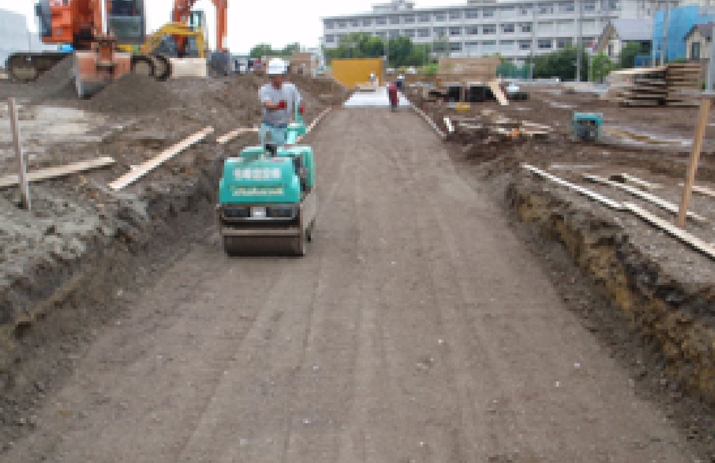 土地に関わる土木工事はお任せください SITEPREPARATION
