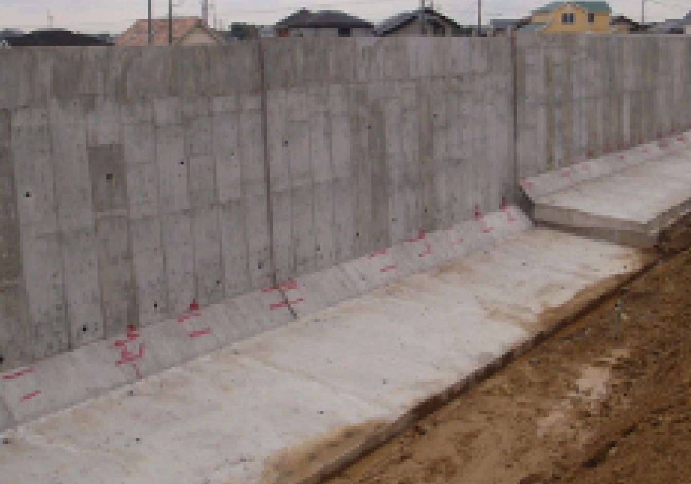 土地に関わる土木工事はお任せください SITEPREPARATION